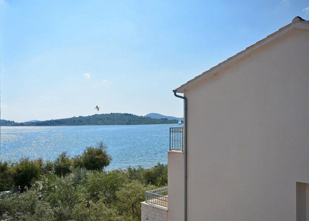 Nada Seaview Apartment